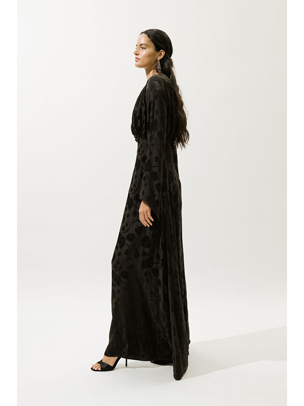 Jakarlı Saten Abiye Elbise Kahverengi-2