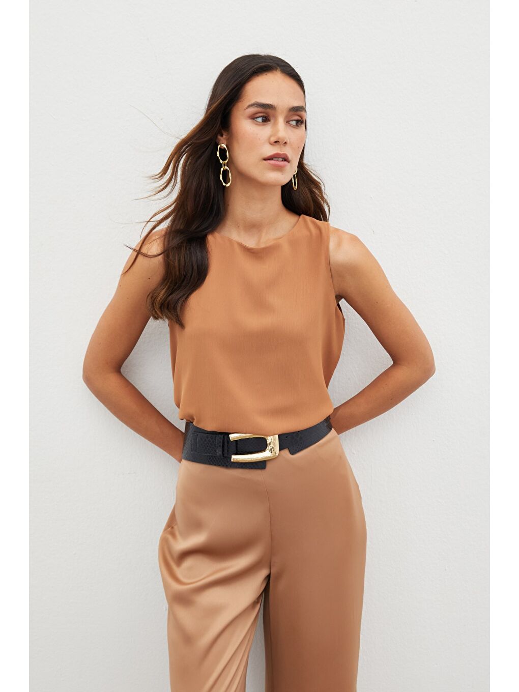 Kahverengi Kolsuz Salaş Bluz - Kahve-1