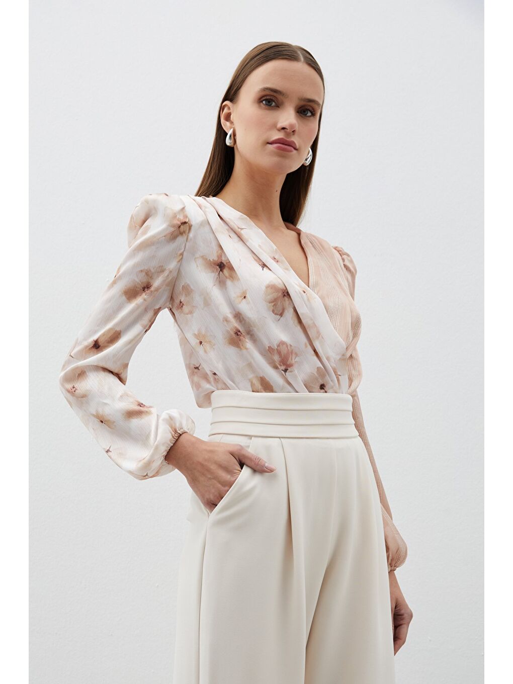 Bej Çift Desenli Kruvaze Bodysuit Bluz - Vizon-3