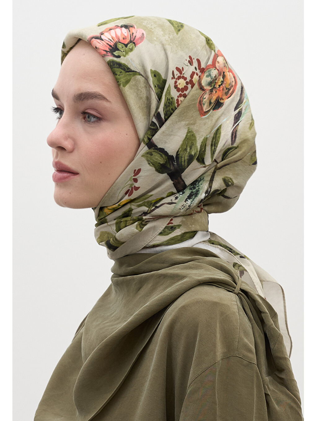Flower Rain Desen Pamuklu Viskon Eşarp Soft Yeşil-3