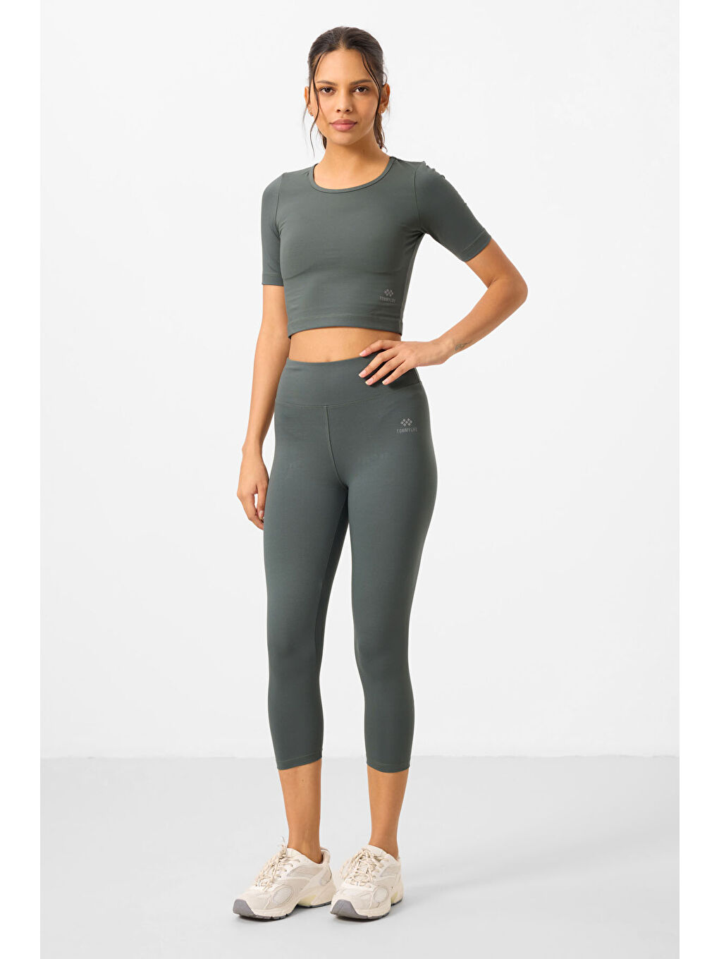 Yeşil Çağla Yüksek Bel Kapri-Crop Tişört Slim Fit Kadın Tayt Takım - 95285