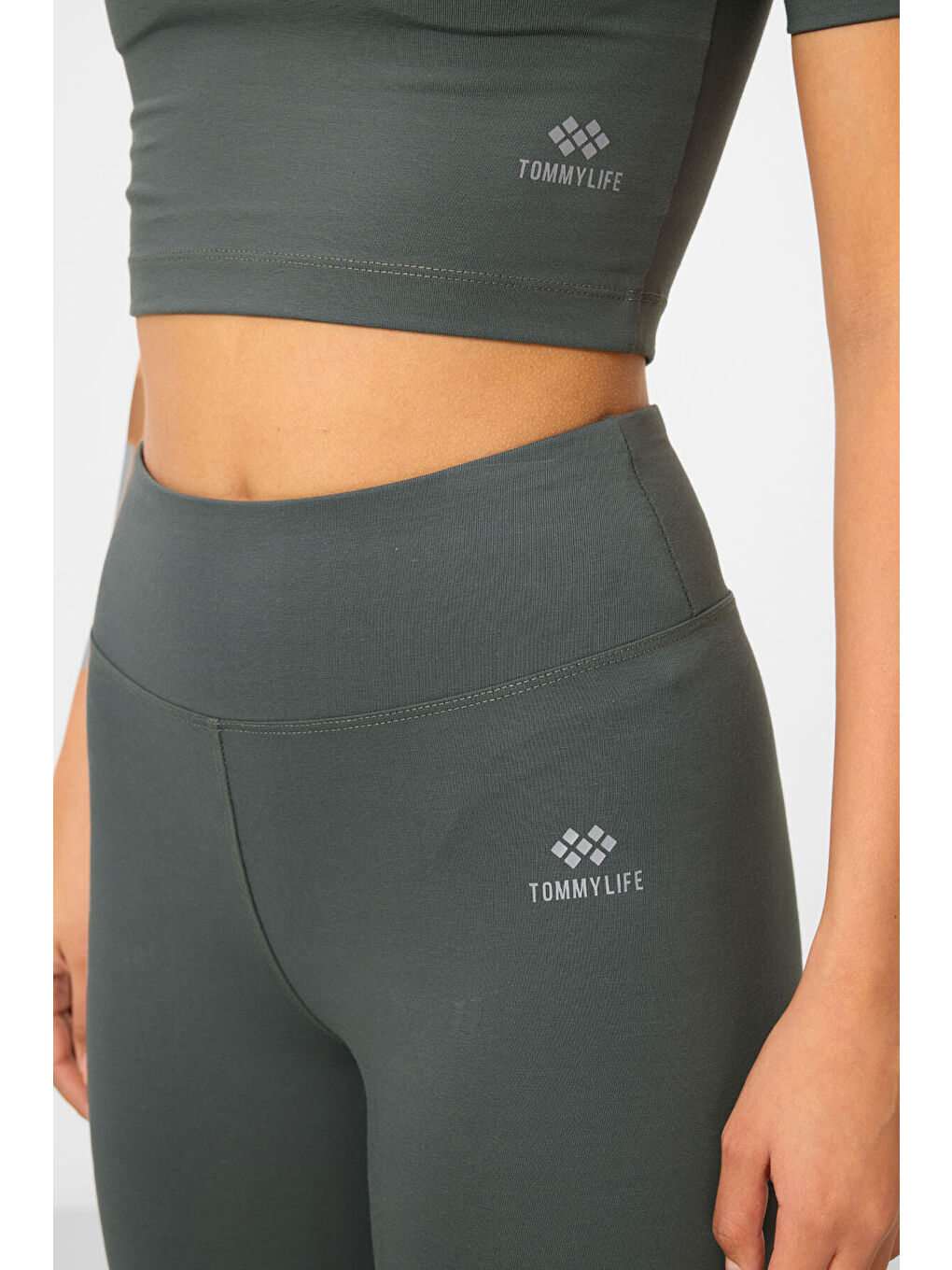 Yeşil Çağla Yüksek Bel Kapri-Crop Tişört Slim Fit Kadın Tayt Takım - 95285-2