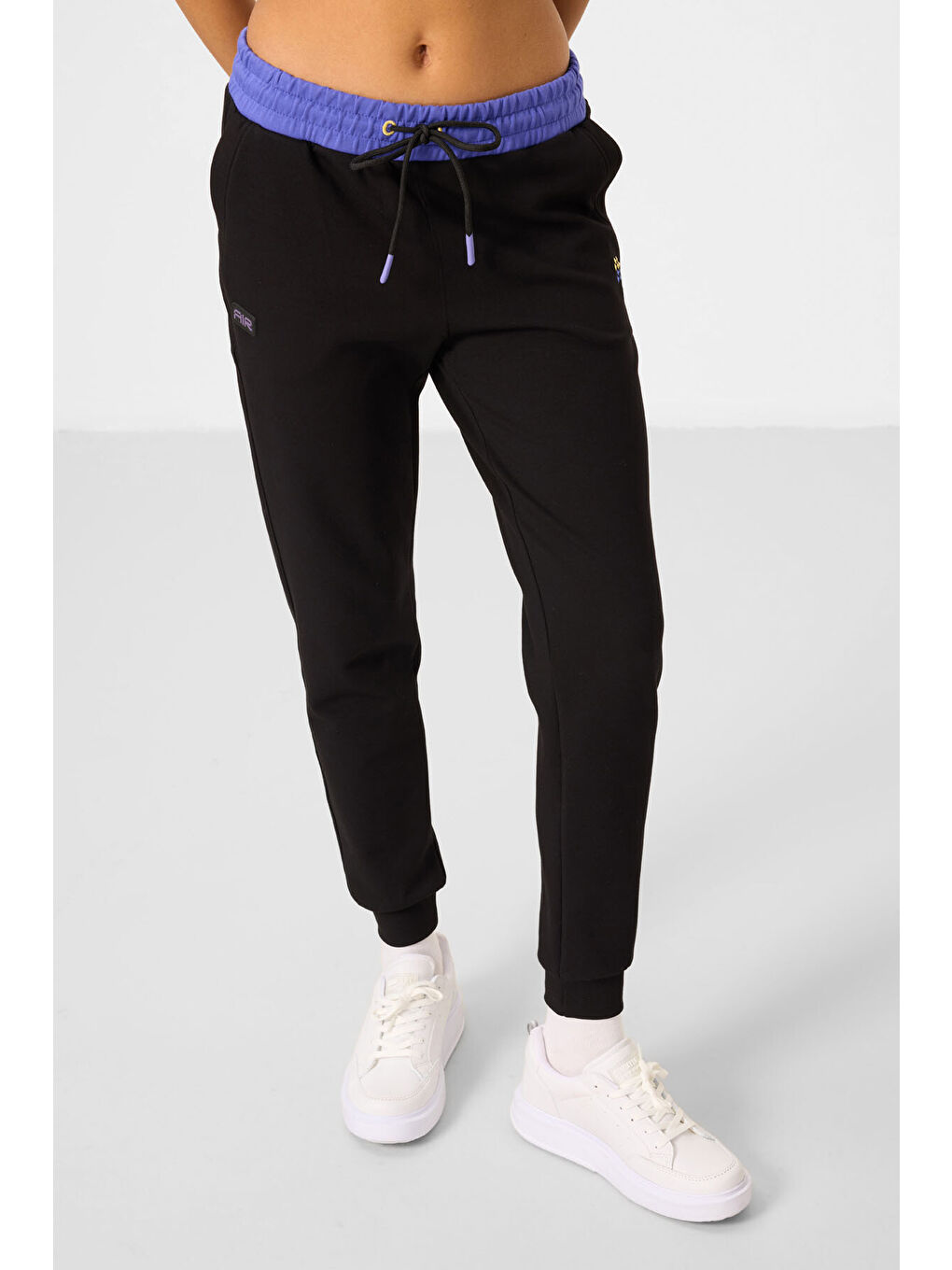 Siyah Kapüşonlu Renk Bloklu Kadın Eşofman Takım - 95327-4