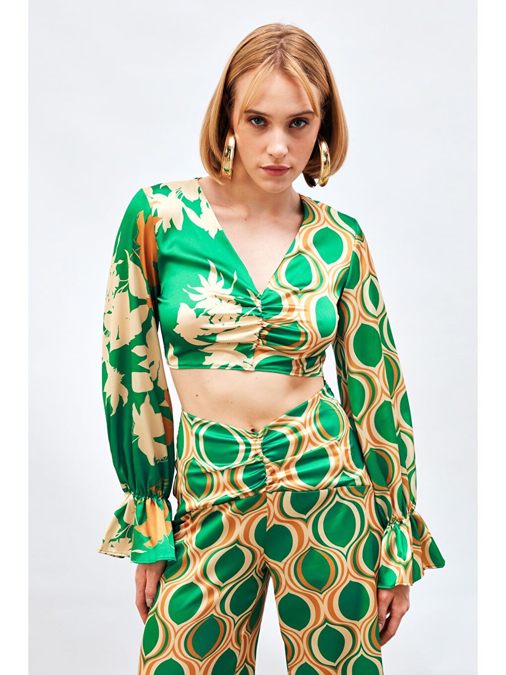 Büzgü Detaylı Desenli Bluz - Yeşil-2