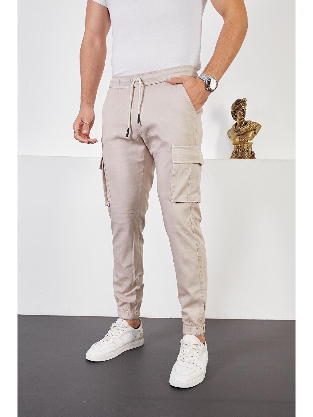 Erkek Gri Beli ve Paçası Lastikli Kargo Cep Armürlü Jogger Pantolon-1