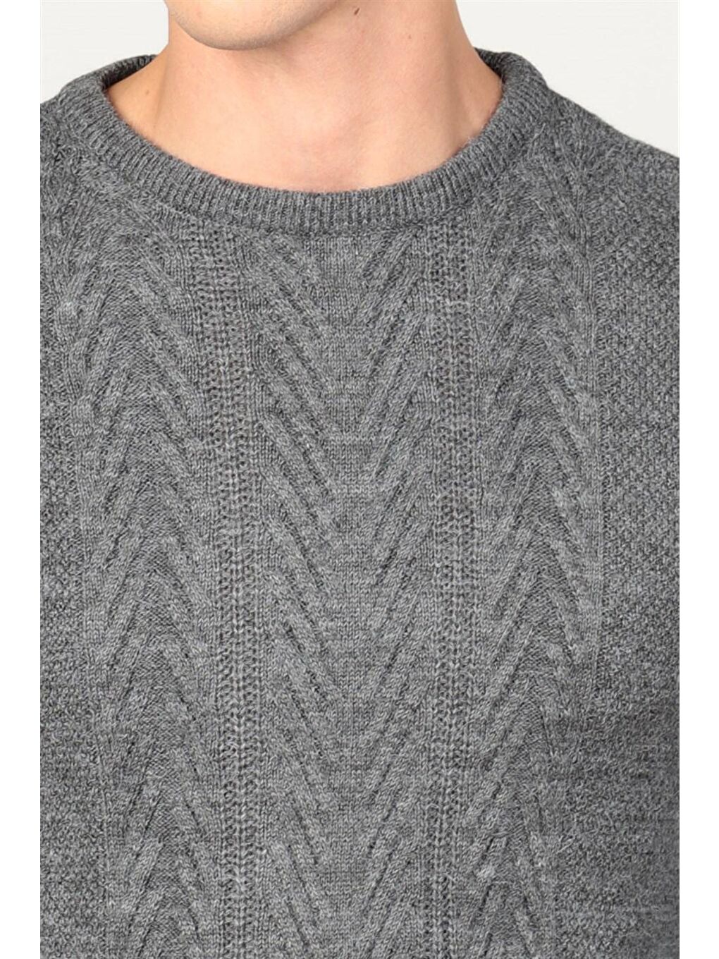 Gri Slim Fit Bisiklet Yaka Önü Desenli Erkek Kazak-2