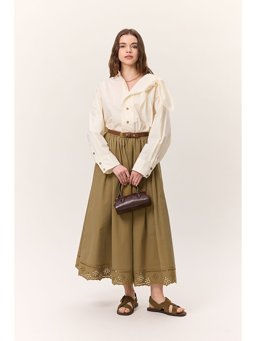 Nakış Detaylı Geniş Etek Yeşil-2