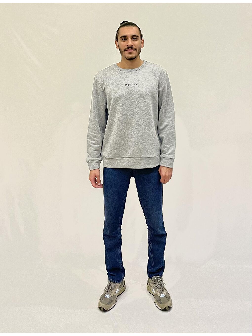 Süperlife Açık Gri Erkek Bisiklet Yaka Rahat Kalıp 3 iplik Kalın Orta Brooklyn Nakışlı Sweatshirt SPR24SW34