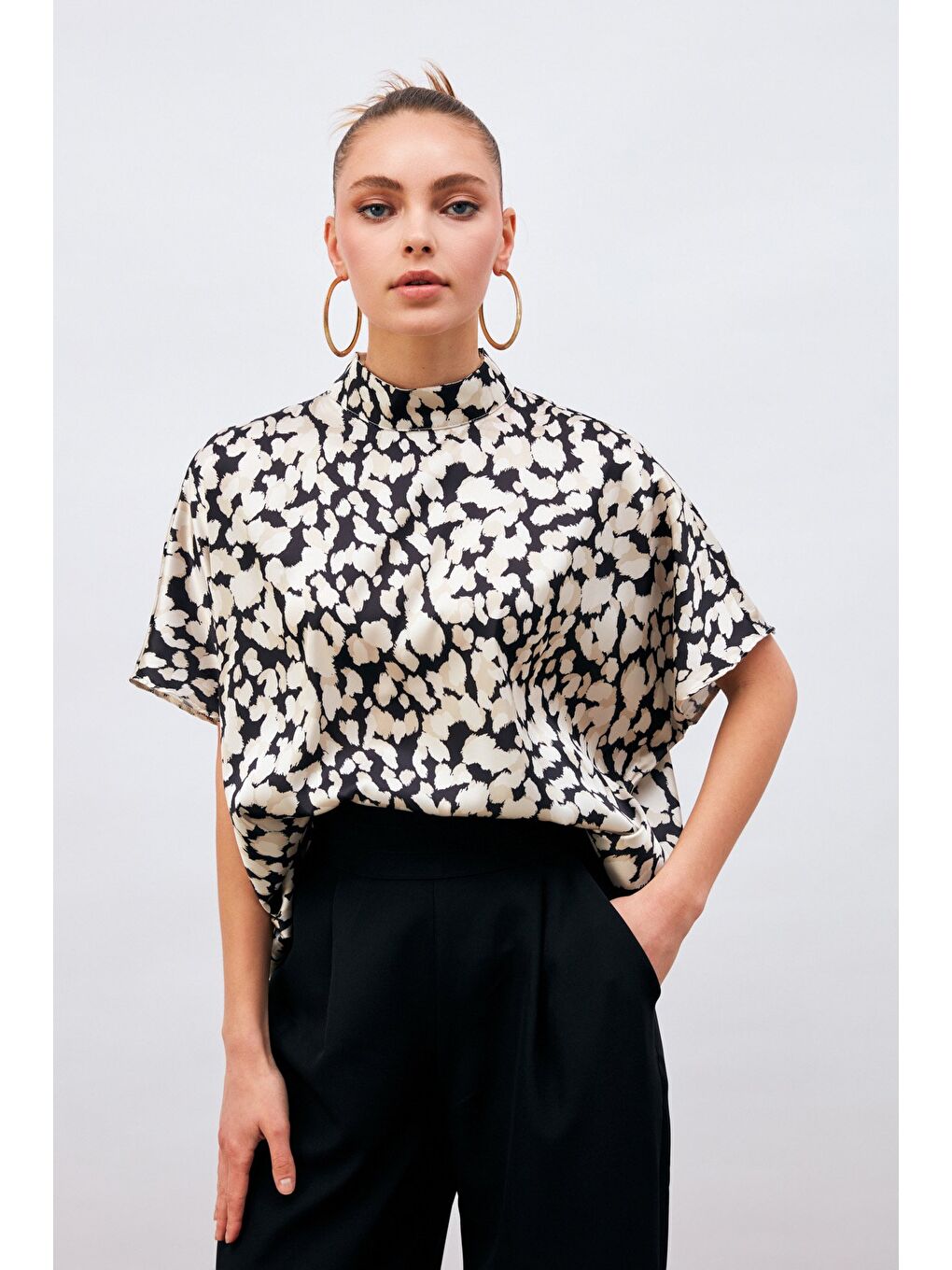 Yarasa Kol Salaş Bluz - Siyah-4