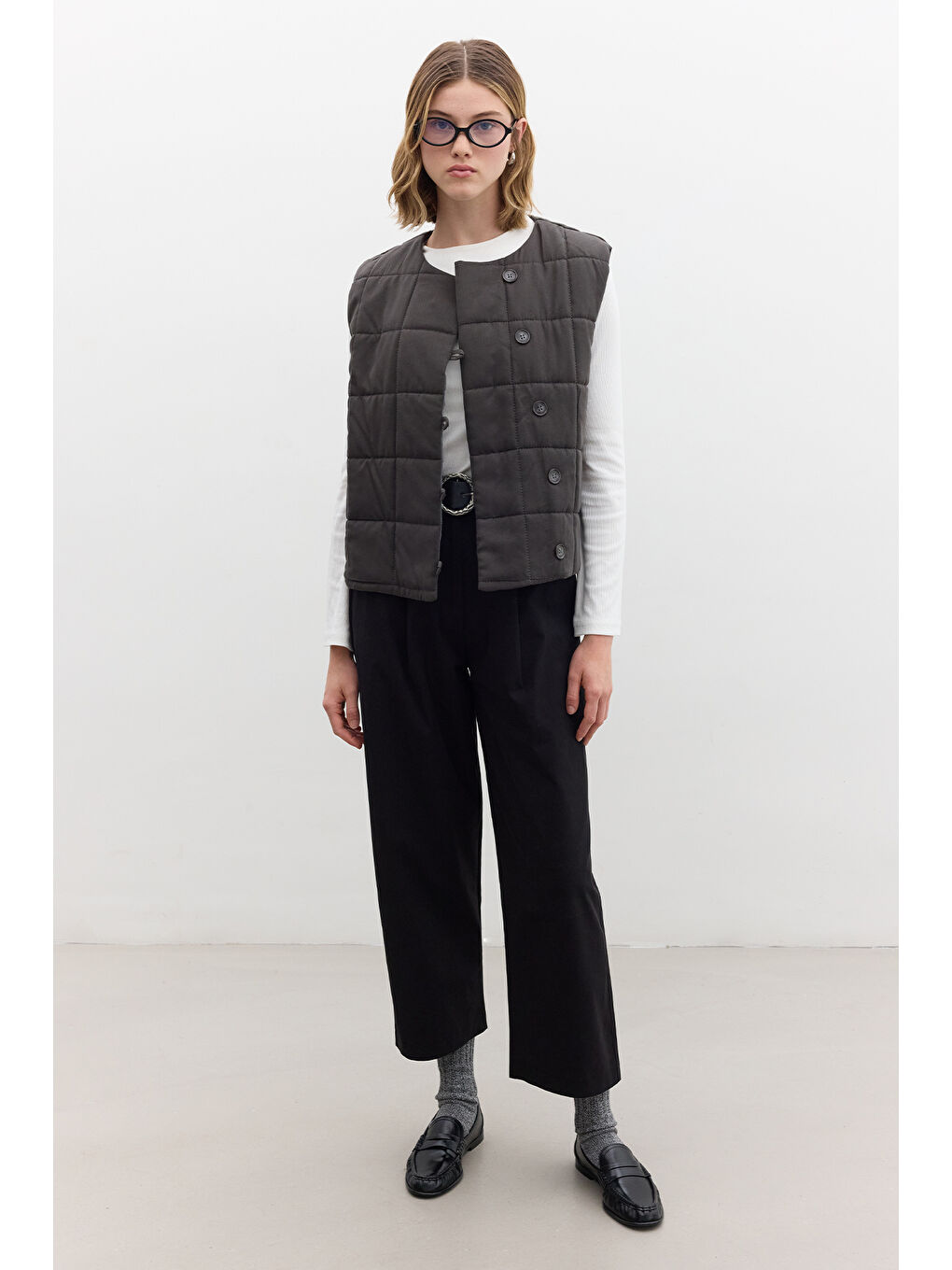 Kapitone Kısa Fit Yelek Antrasit-2