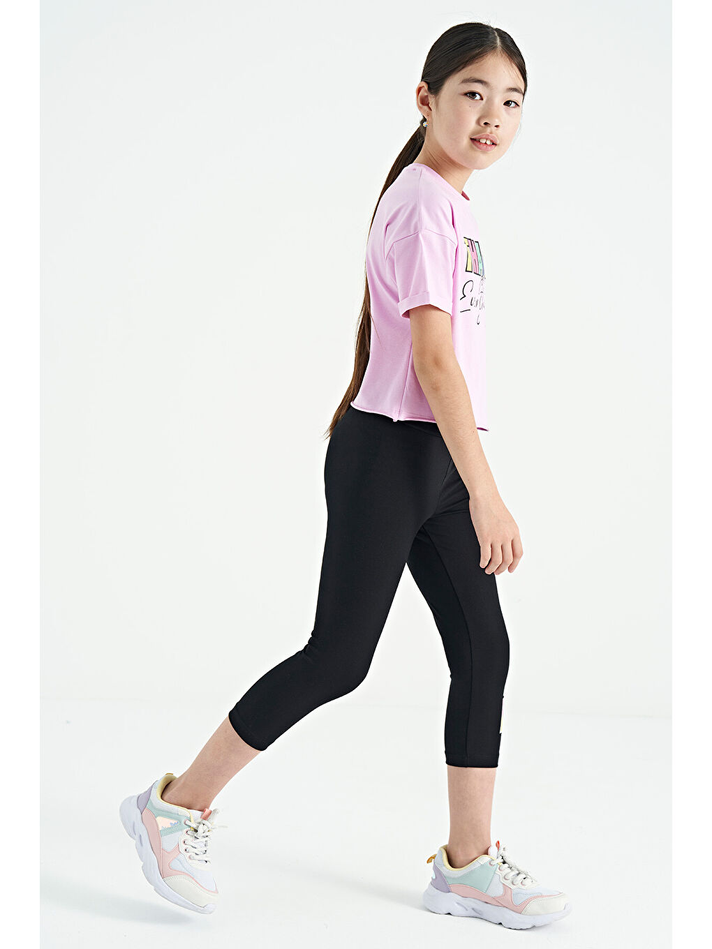 Pembe - Siyah Yazı Baskılı Oversize Kız Çocuk Crop Tayt Takım - 75133-6