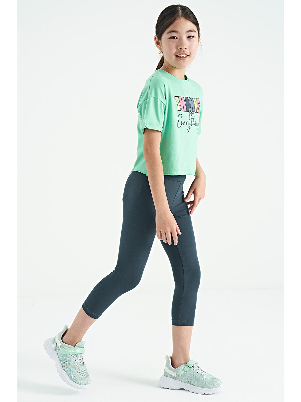 Turkuaz Su Yeşil - Orman Yeşil Yazı Baskılı Oversize Kız Çocuk Crop Tayt Takım - 75133-6