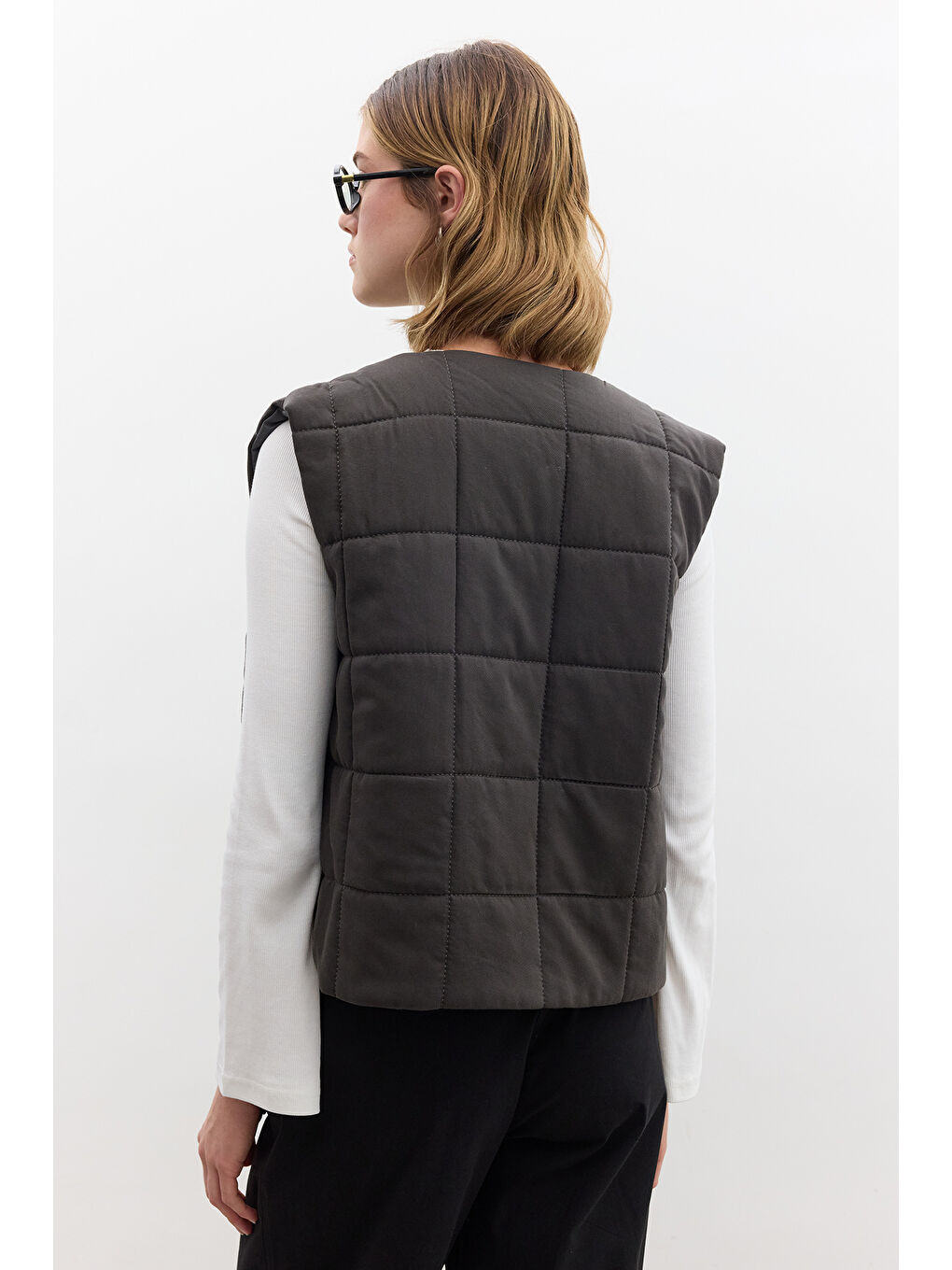 Kapitone Kısa Fit Yelek Antrasit-5