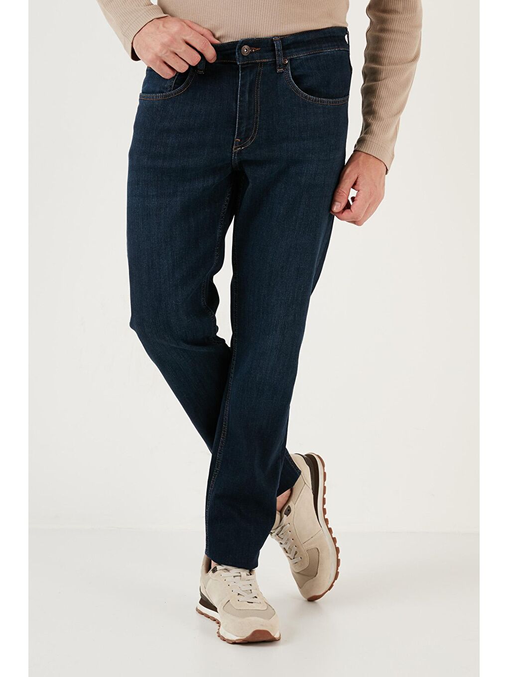 Mavi Pamuklu Yüksek Bel Comfort Fit Boru Paça Jeans 4400J25TEXAS-2