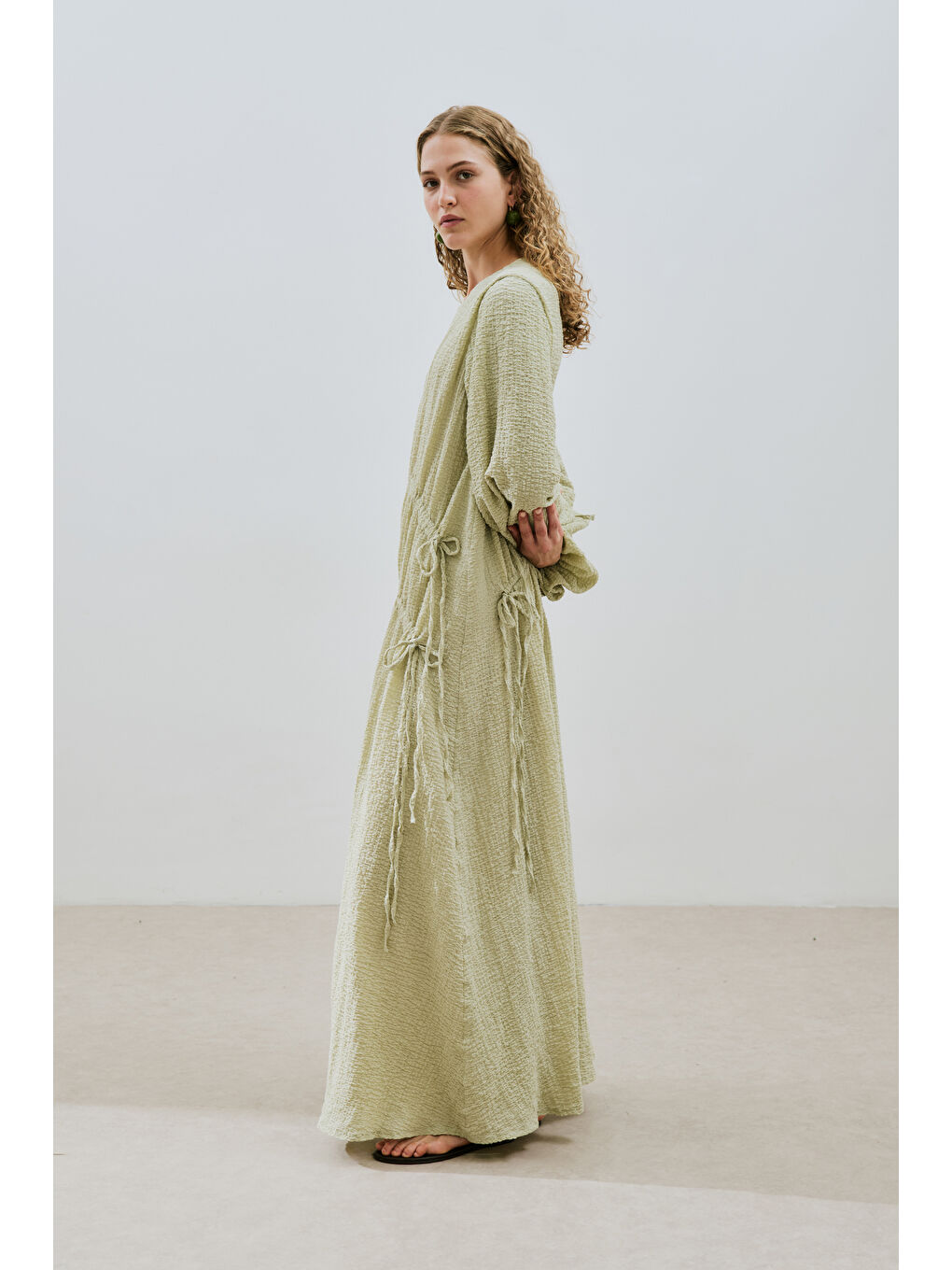 Büzgü Bağlamalı Dokulu Elbise Yeşil-6