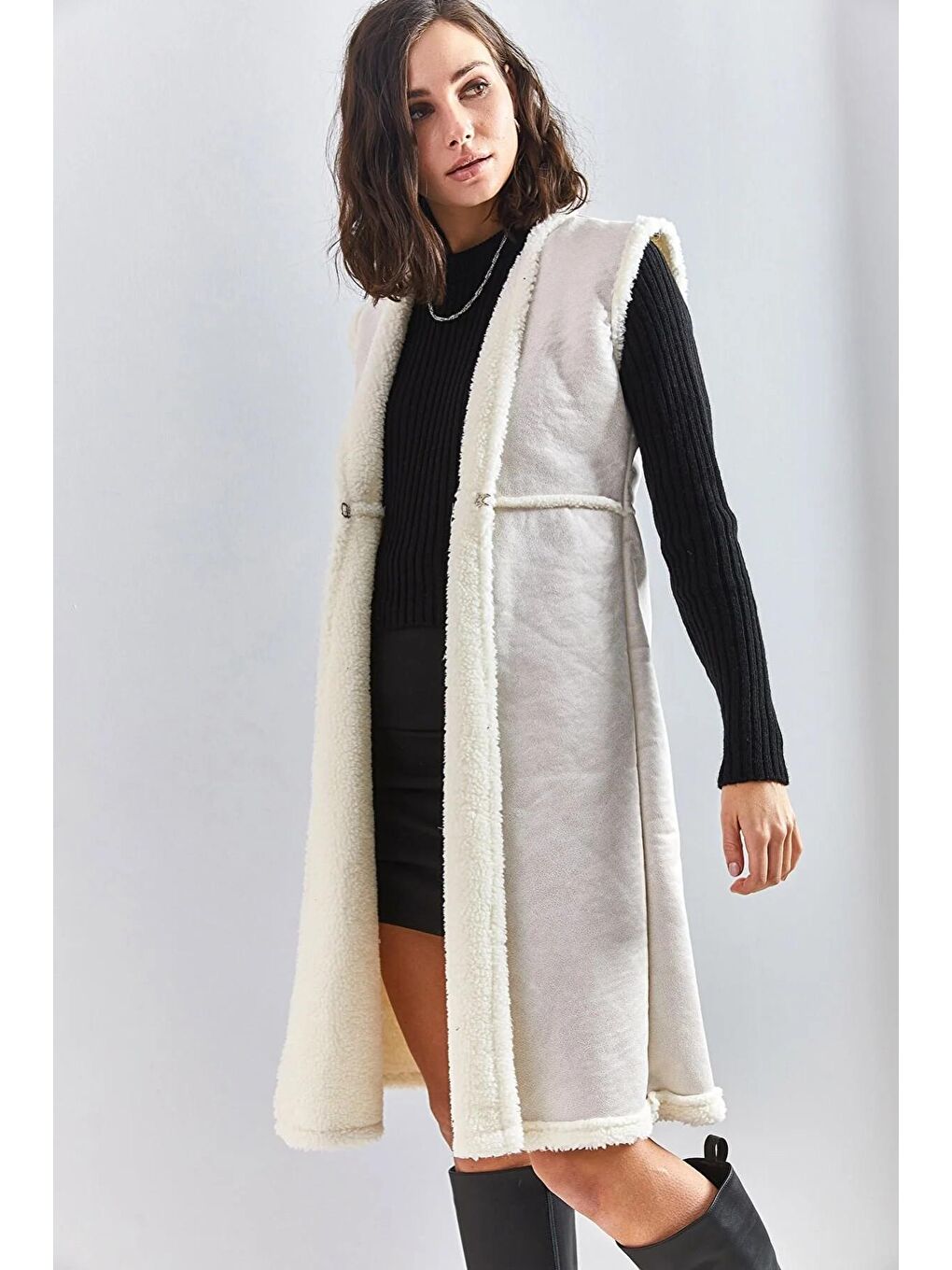 Bej Kadın Süet Pelüşlü Yelek-3