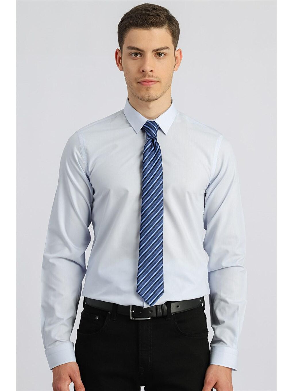 Mavi Slim Fit Dar Kesim Küçük Yaka Düz Erkek Gömlek-1