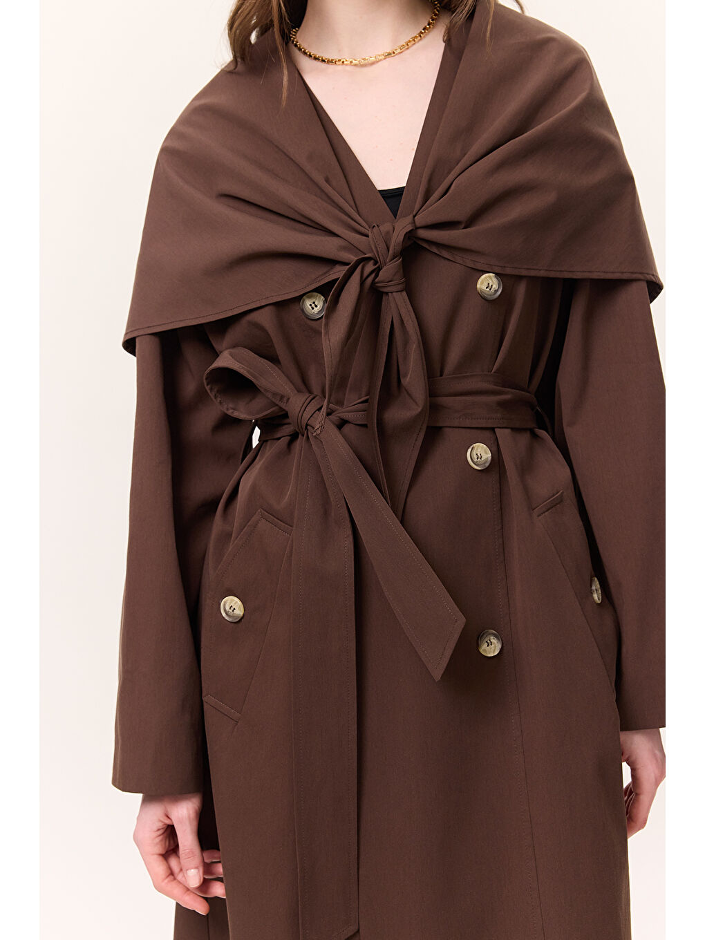 Şal Detaylı Tasarım Trençkot Kahverengi-4