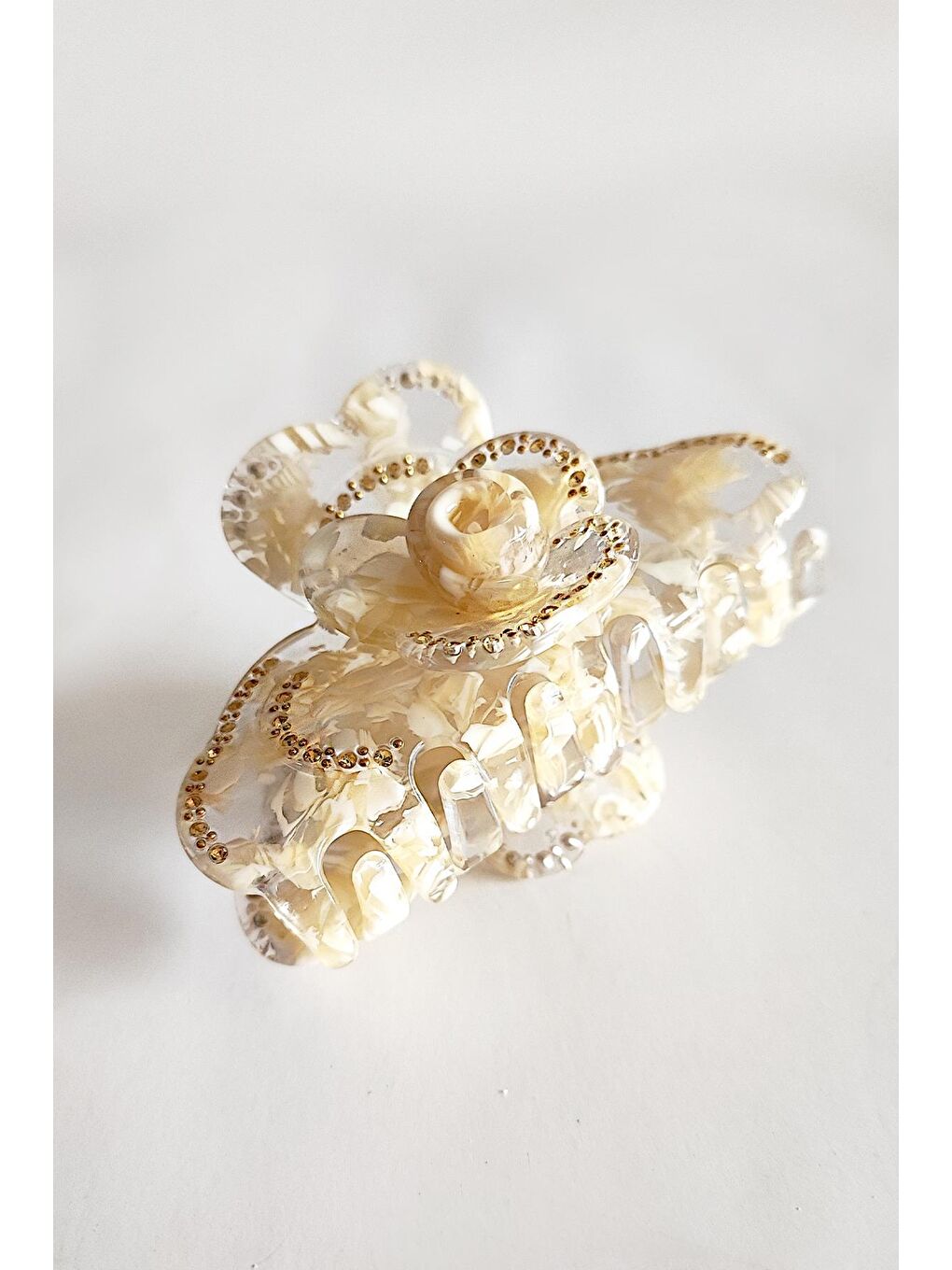 Ekru Gül Rüyası Lüks Asetat Mandal Toka