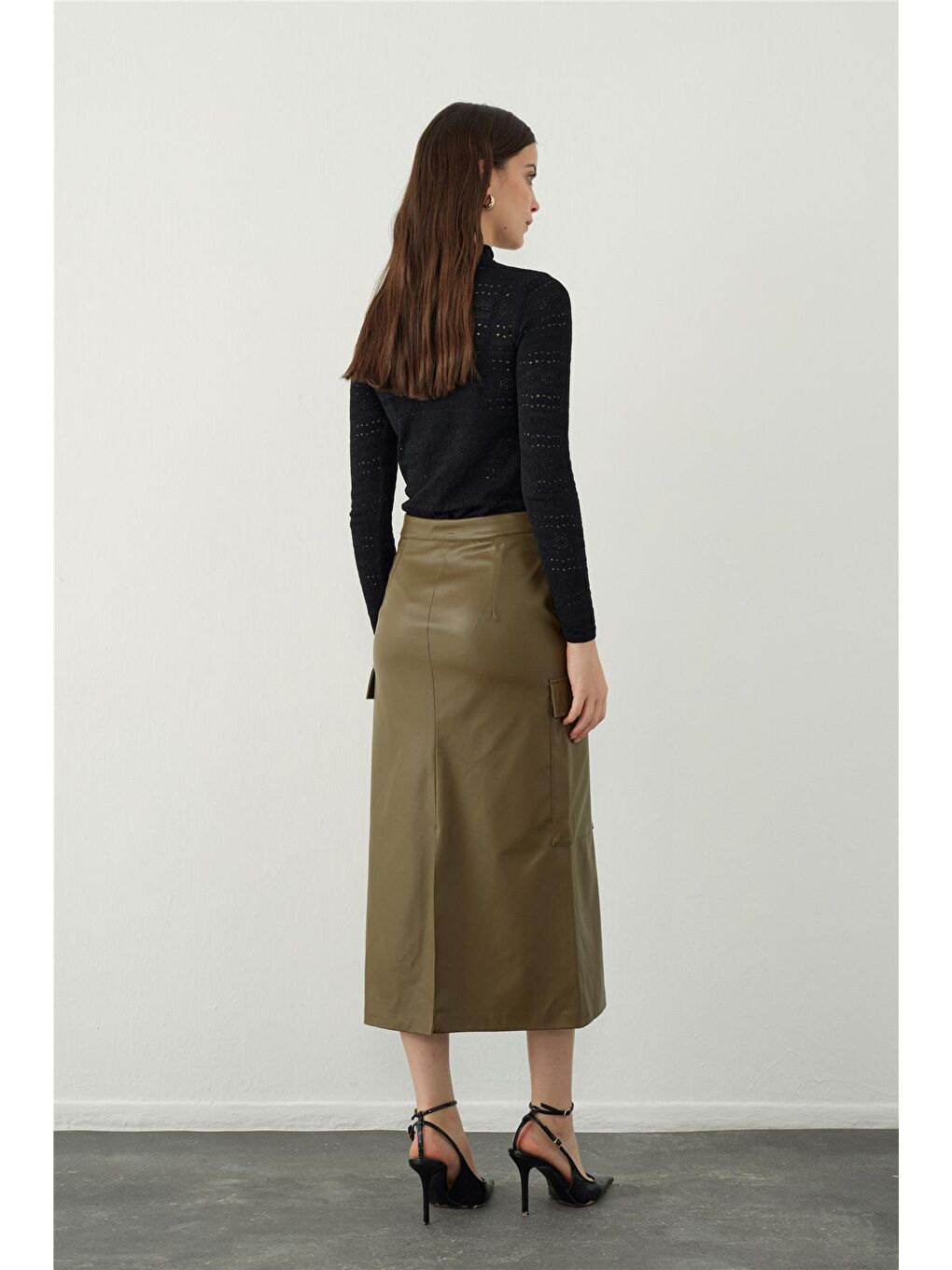 Yeşil Deri Görünümlü Cep Detaylı Midi Etek-3