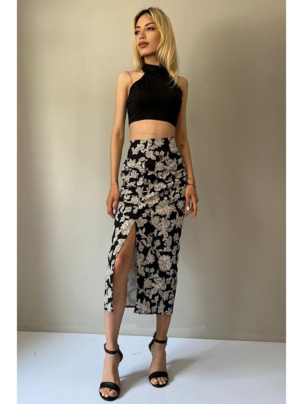 Beyaz Çiçekli Midi Boy Büzgülü Keten Görünümlü Etek Mg1540-3