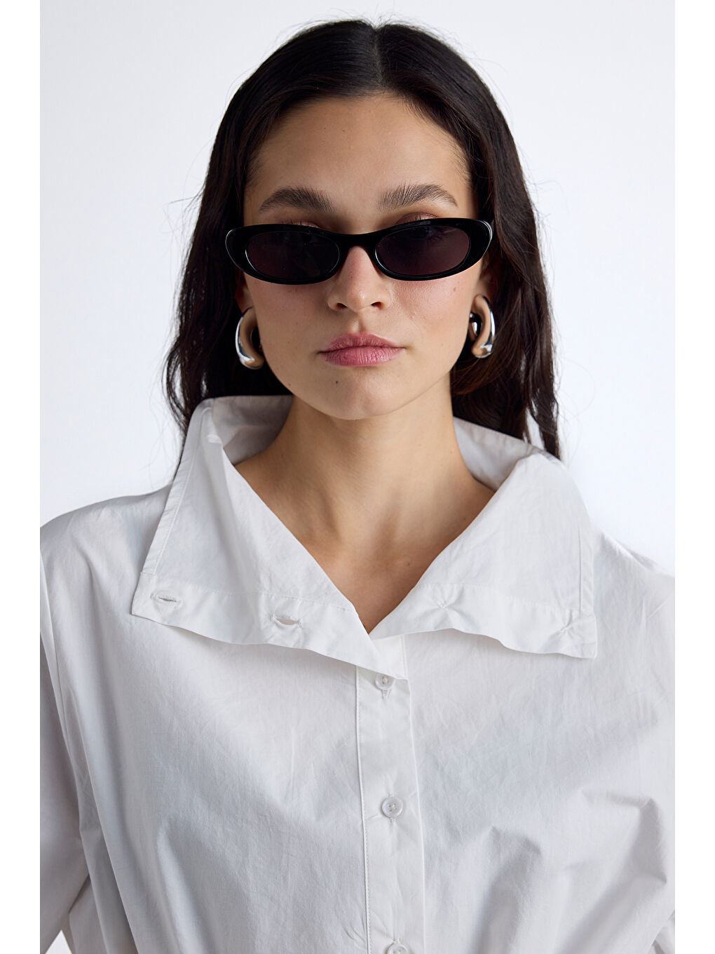 Yüksek Yakalı Tasarım Gömlek Ekru-3