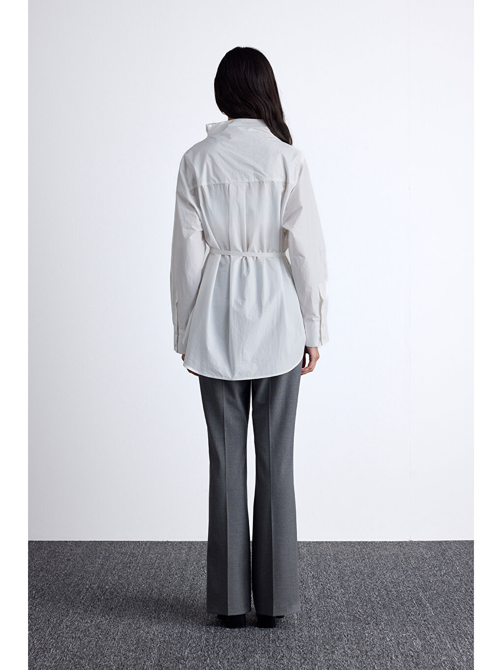 Yüksek Yakalı Tasarım Gömlek Ekru-6