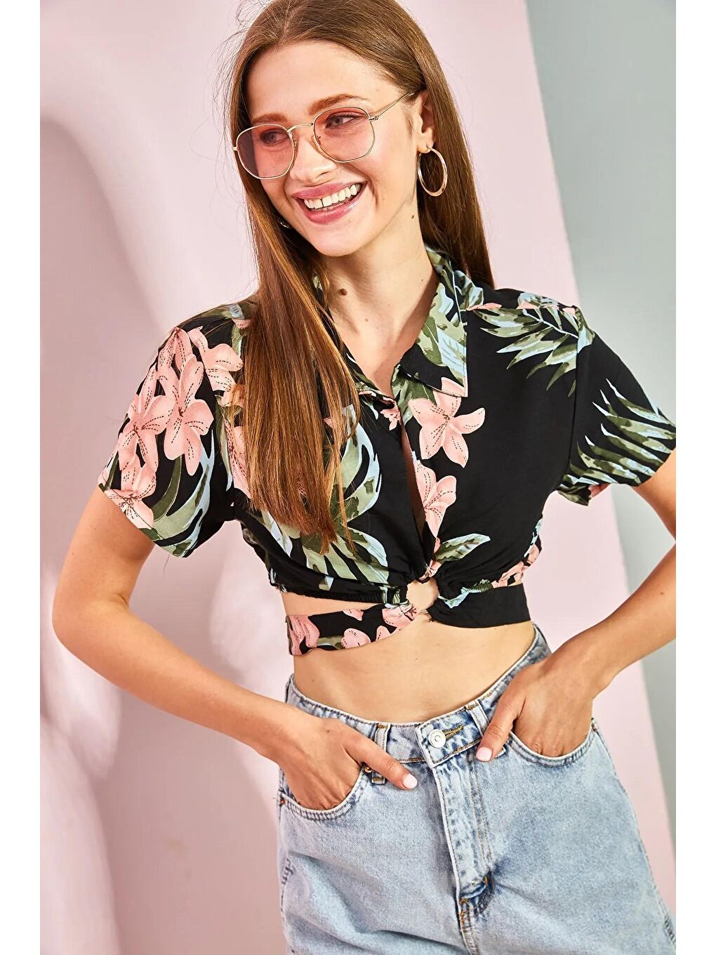 Siyah Kadın Halka Detaylı Bağlamalı Crop Gömlek