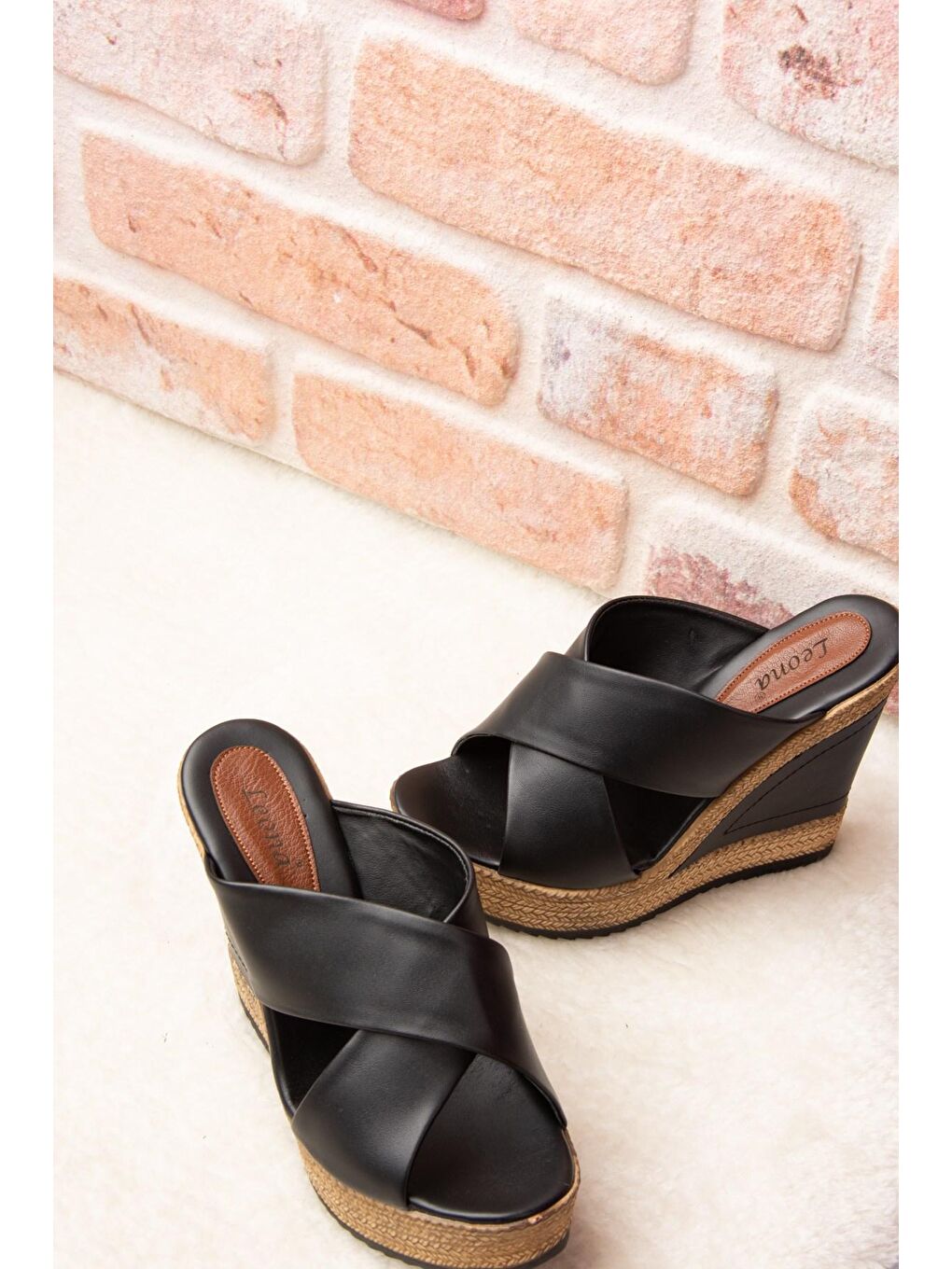 F674072009 Siyah Kadın Terlik-1