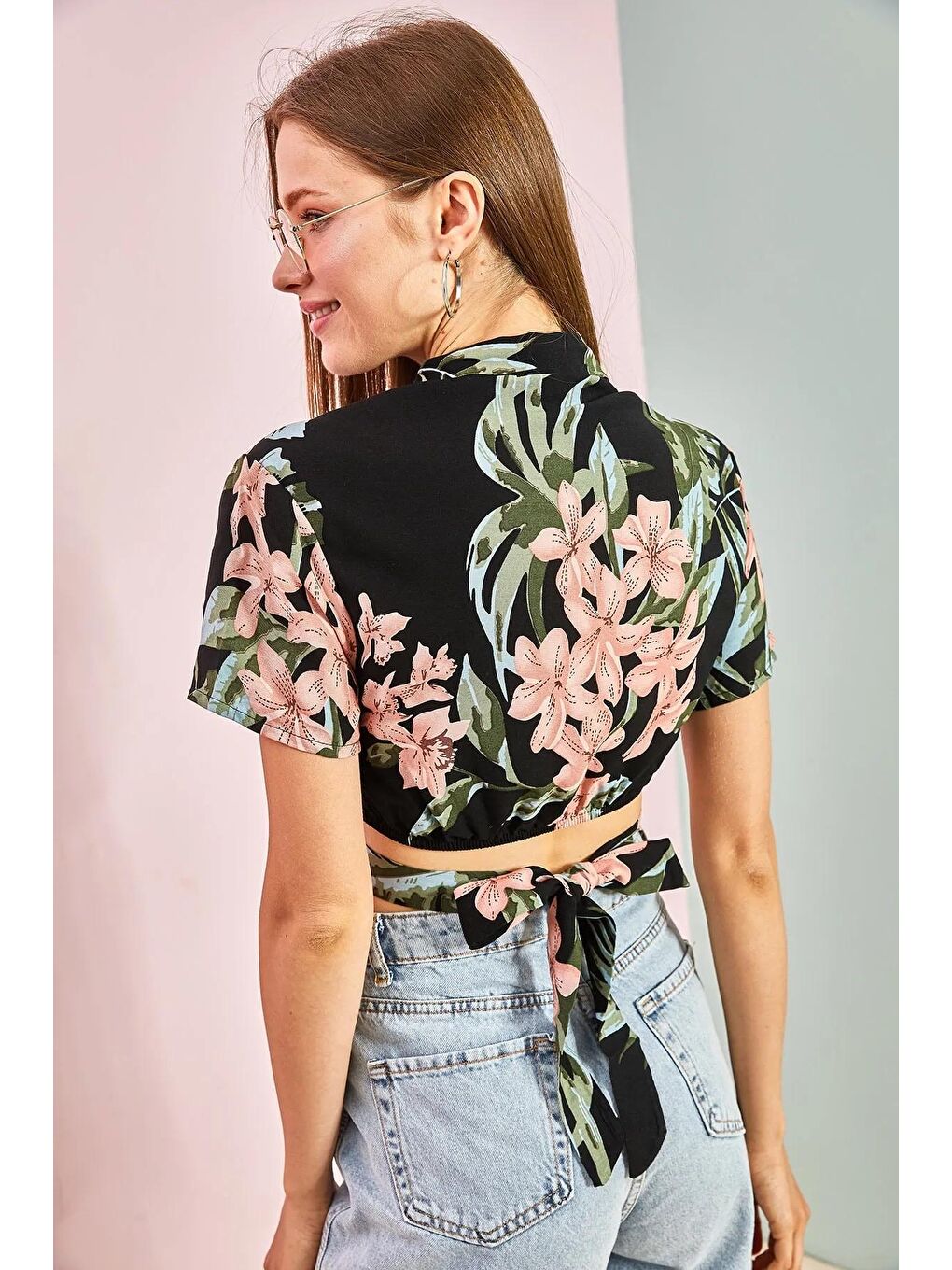 Siyah Kadın Halka Detaylı Bağlamalı Crop Gömlek-3