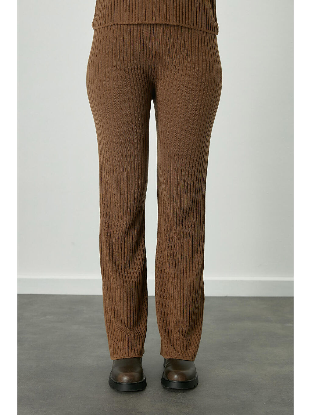 Kahverengi Fitilli Rahat Triko Pantolon Camel-5