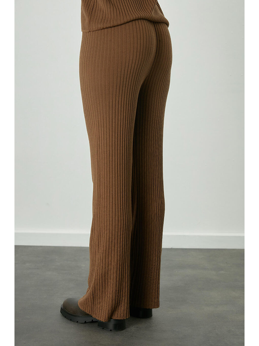 Kahverengi Fitilli Rahat Triko Pantolon Camel-7