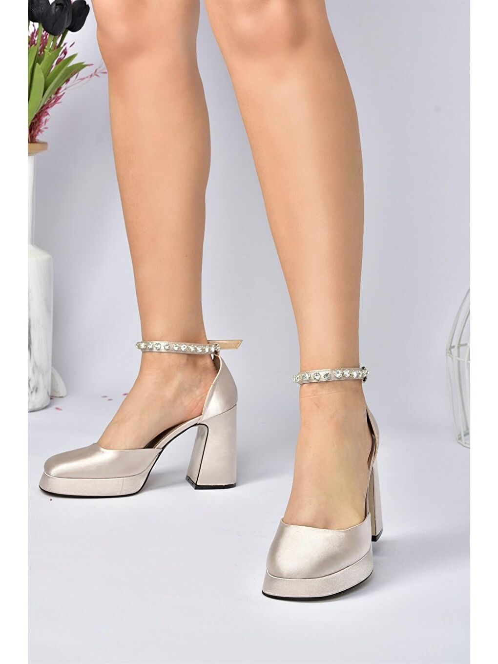 Bej Ten Saten Kumaş Kalın Platform Topuklu Kadın Ayakkabı M404111804-3