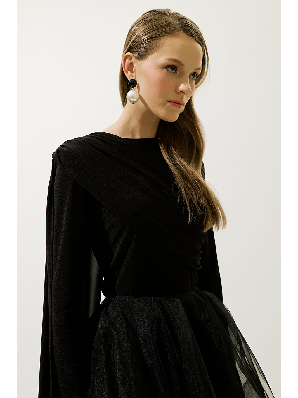 Pelerin Detaylı Bluz Siyah-6