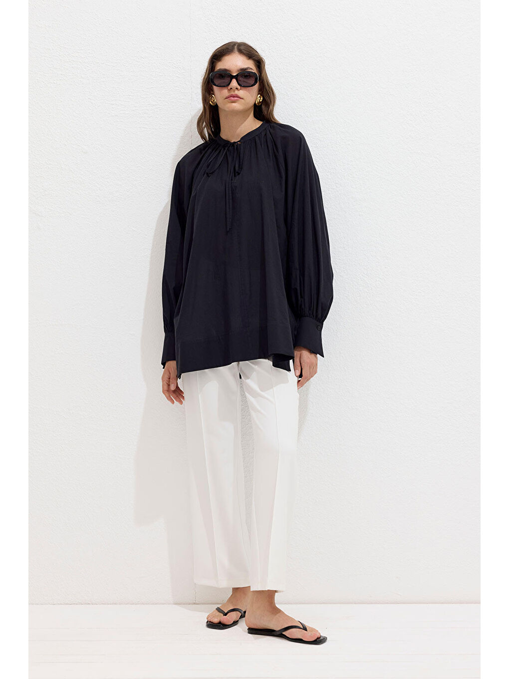 Bağcık Detaylı Vual Tunik Siyah-1