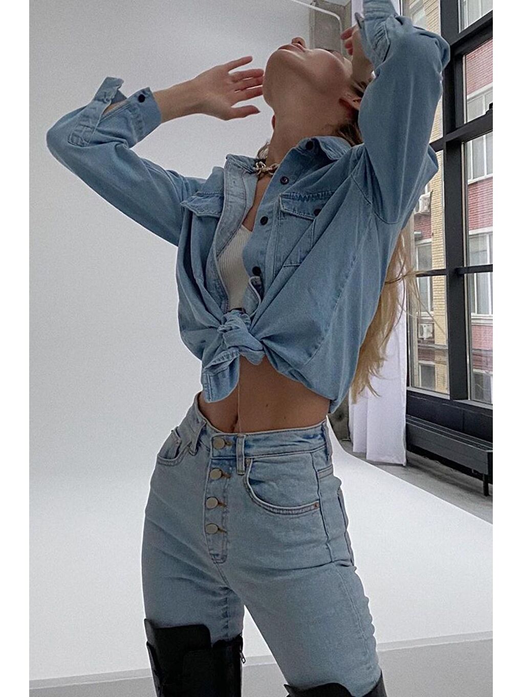 Buz Mavisi Çok Düğmeli Yüksek Bel Skinny Fit Jean MG1606-2