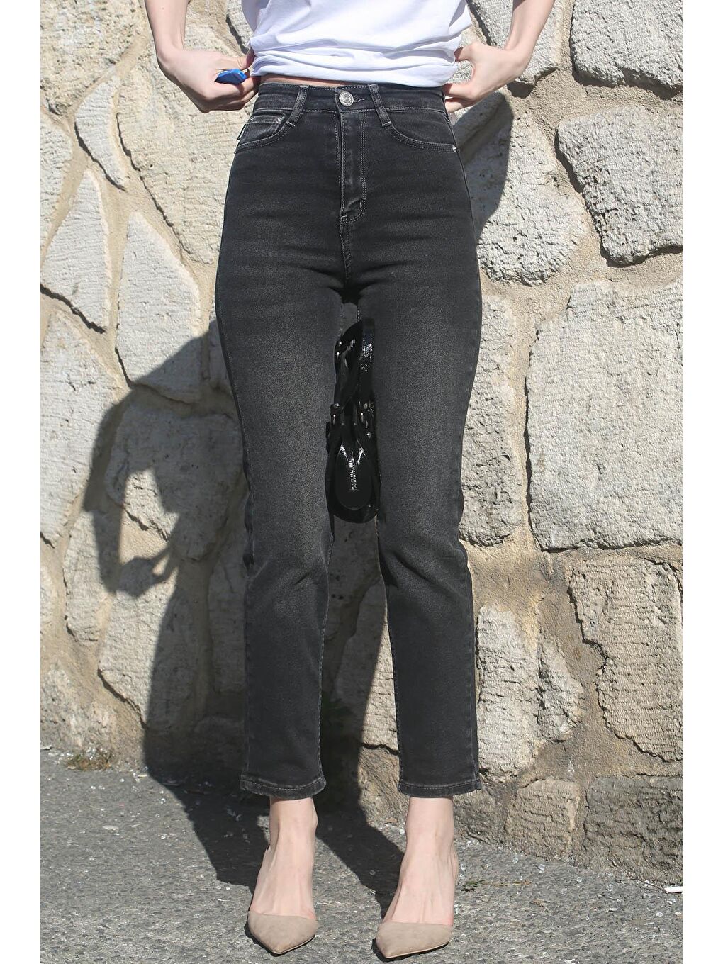 Madmext Siyah Slim Fit Kadın Mom Jean MG1738