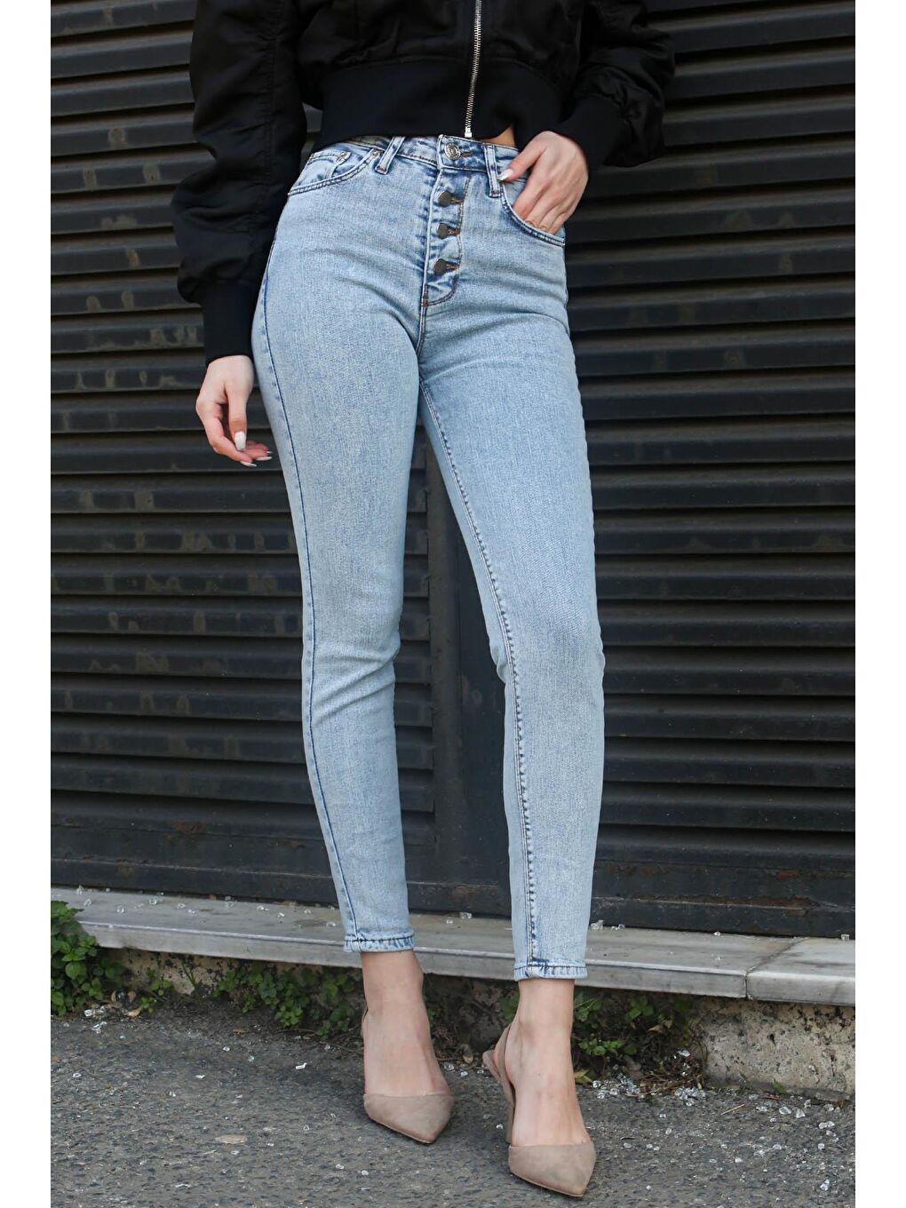 Buz Mavisi Çok Düğmeli Yüksek Bel Skinny Fit Jean MG1606-4