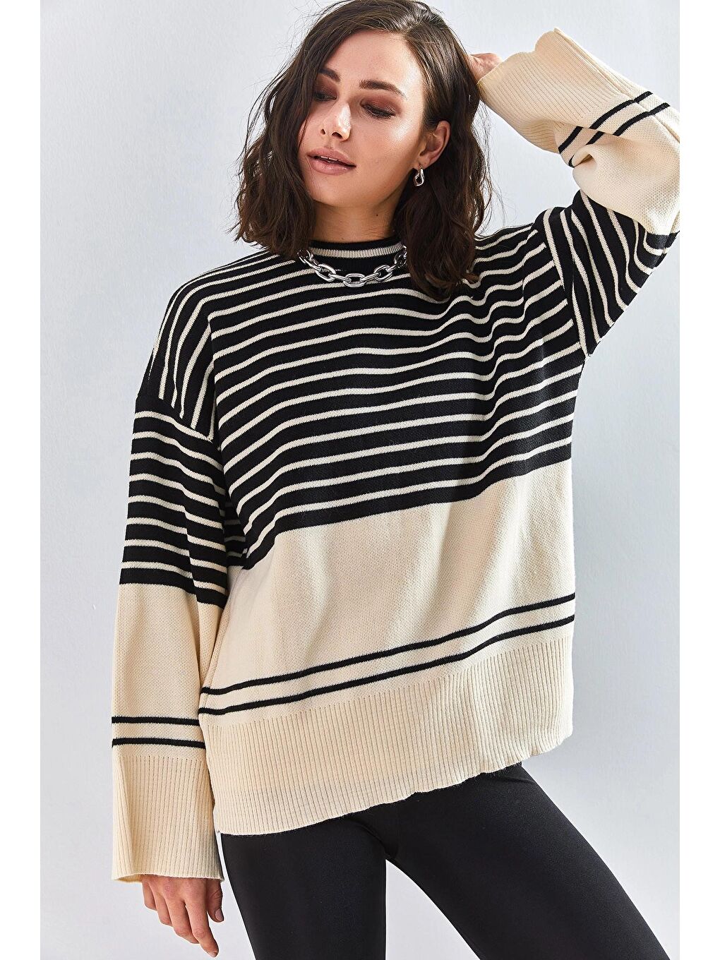 Siyah Kadın Çizgili Triko Kazak-4