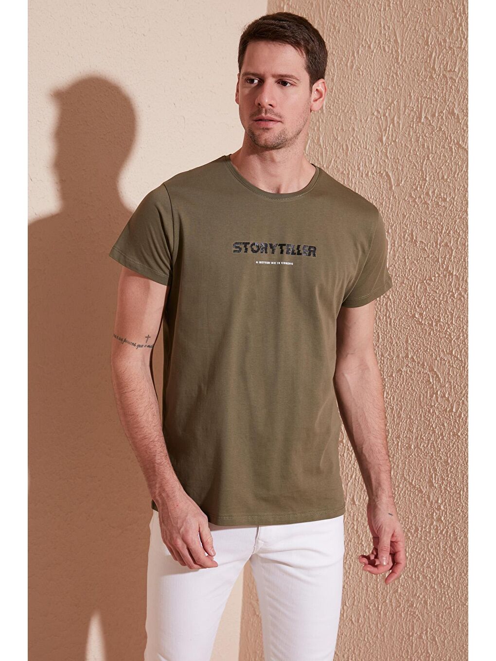 Haki Yazı Baskılı Bisiklet Yaka % 100 Pamuk Slim Fit Tişört 541STORYTELLER