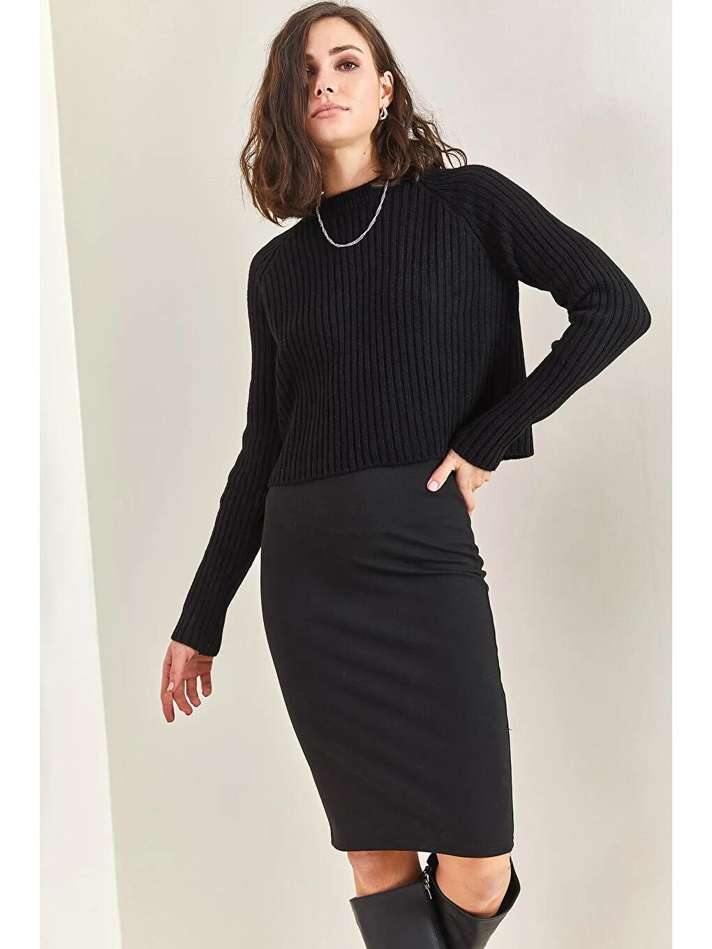 Siyah Kadın Kalem Etek-3