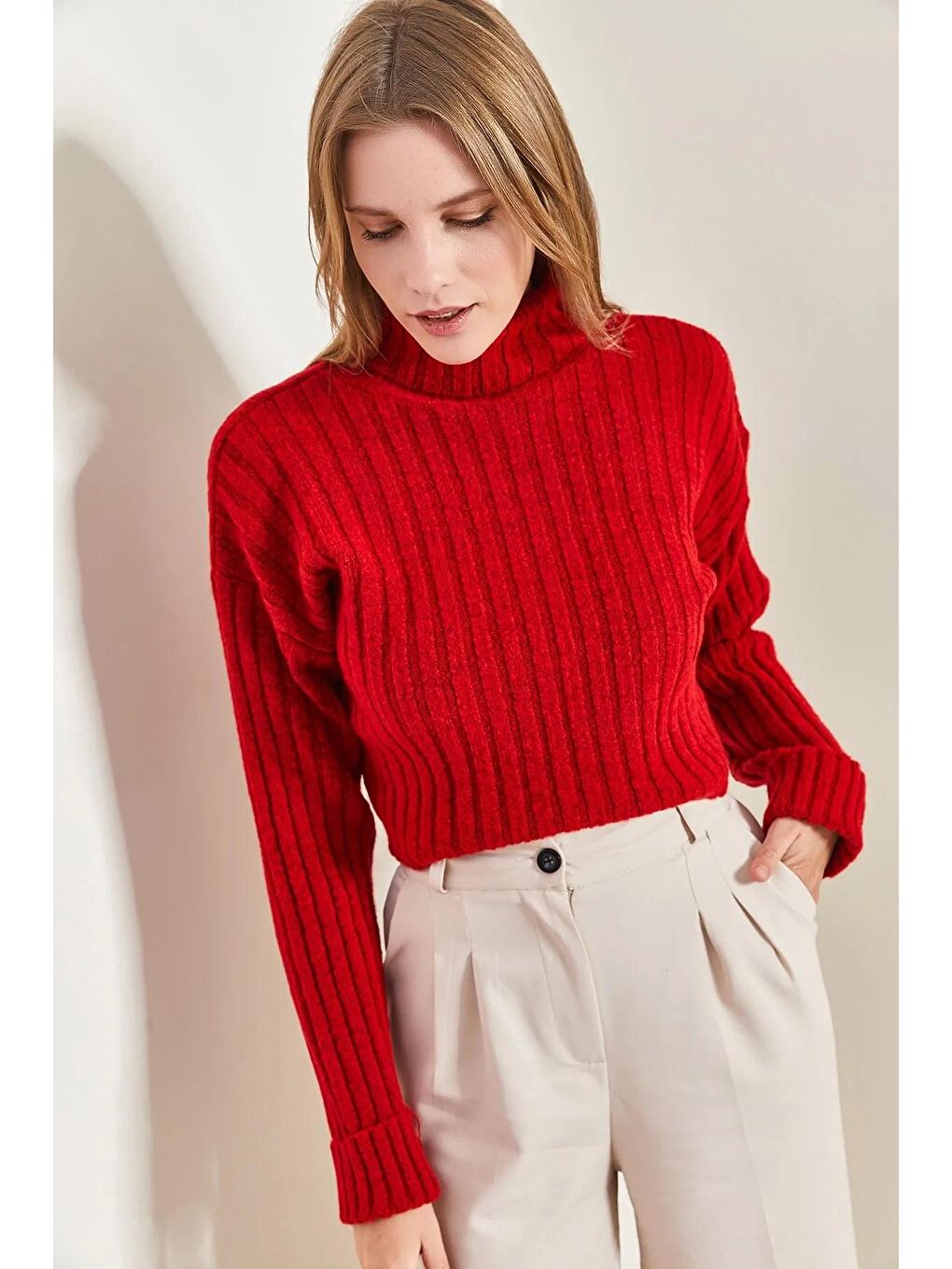 Kırmızı Kadın Balıkçı Yaka Triko Kazak