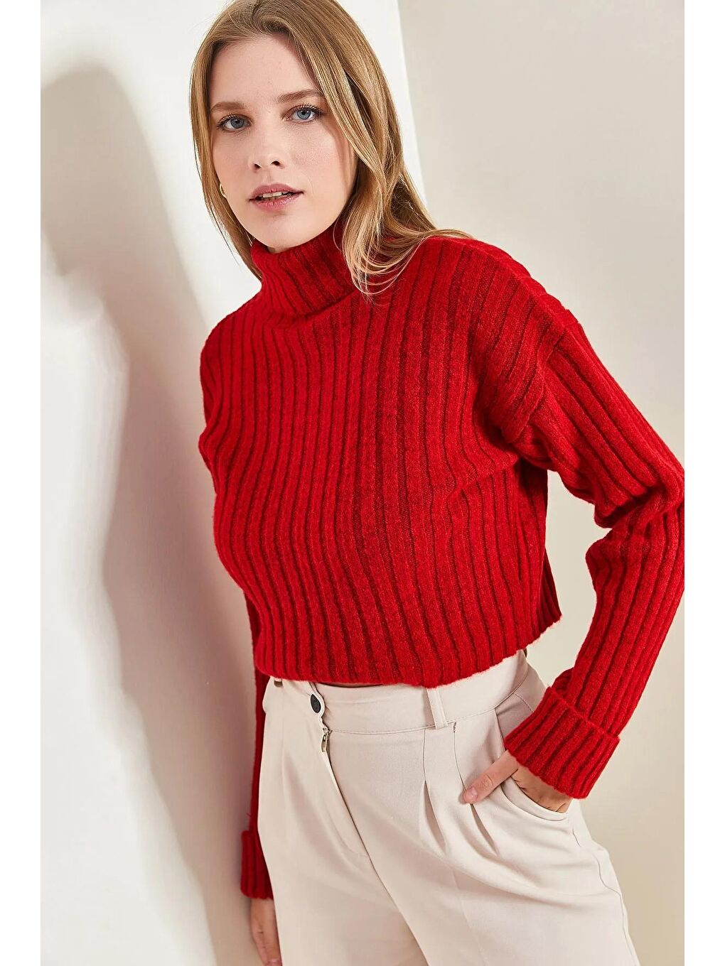 Kırmızı Kadın Balıkçı Yaka Triko Kazak-1