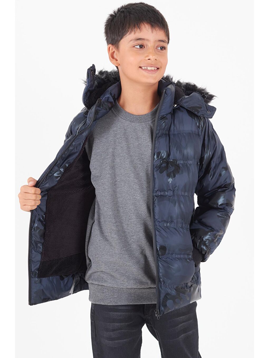 Lacivert Erkek Çocuk Mont Kamuflaj Desenli Kapüşonlu Şişme Mont 14538-1