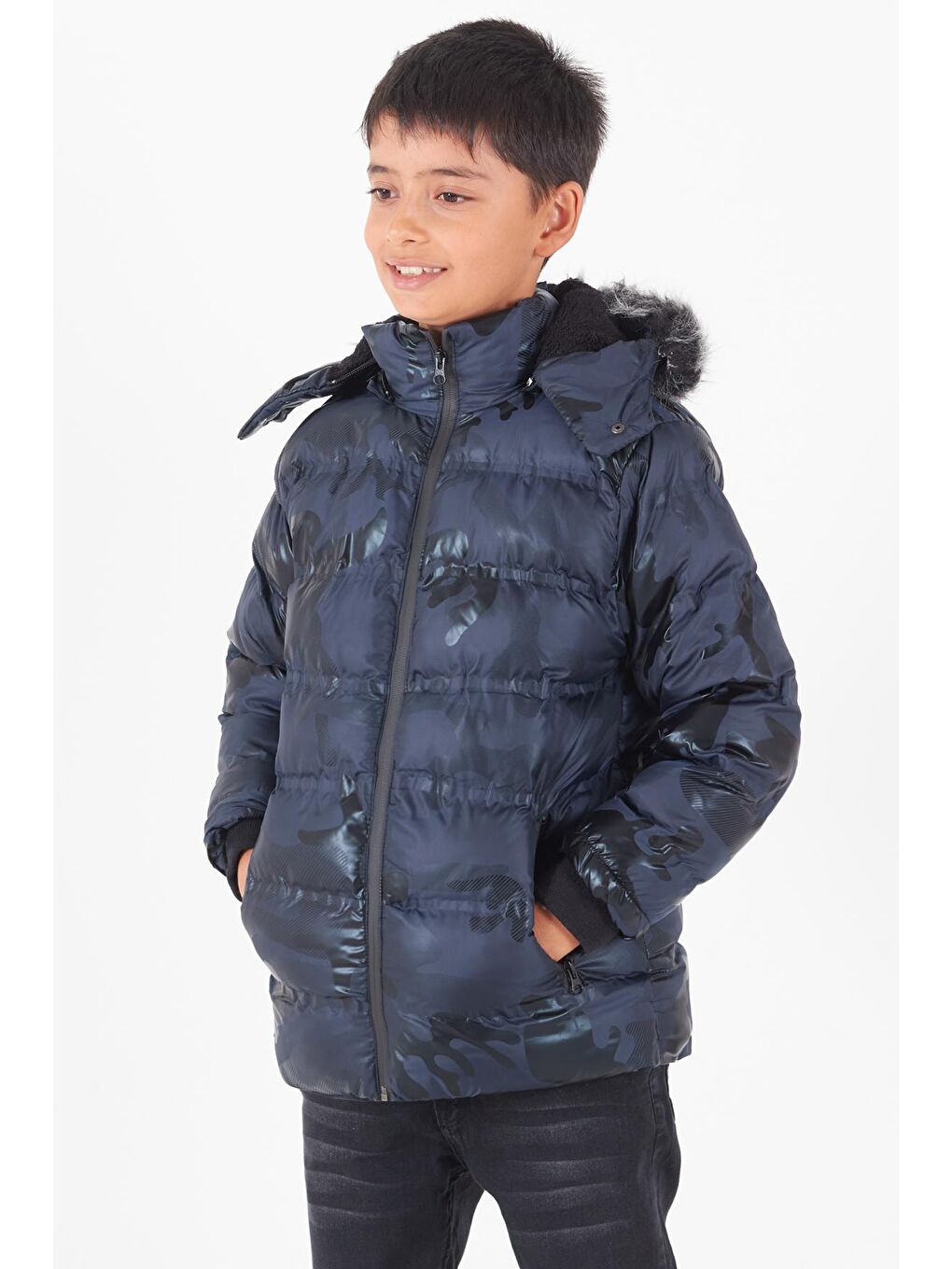 Lacivert Erkek Çocuk Mont Kamuflaj Desenli Kapüşonlu Şişme Mont 14538-2
