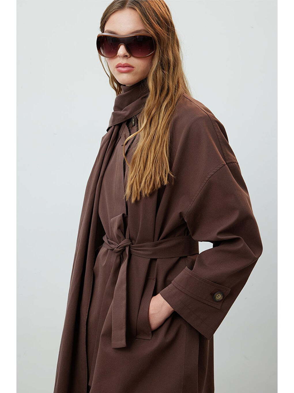 Stokholm Şal Detaylı Oversize Trençkot Kahverengi-3