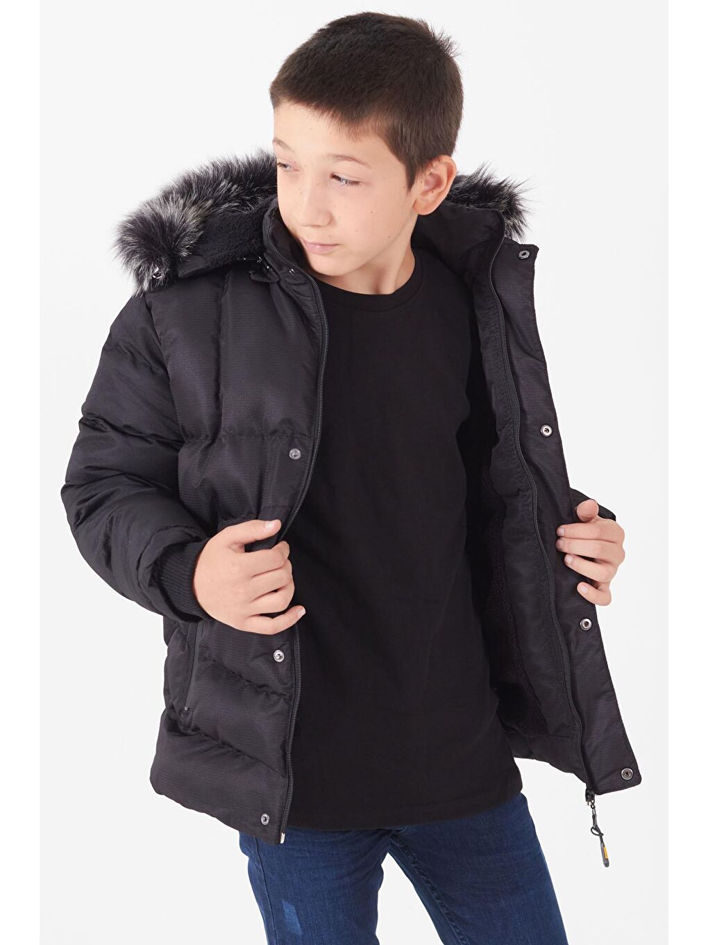 Siyah Erkek Çocuk Mont Omuz Logo Detaylı Kapüşonlu Şişme Mont 14537