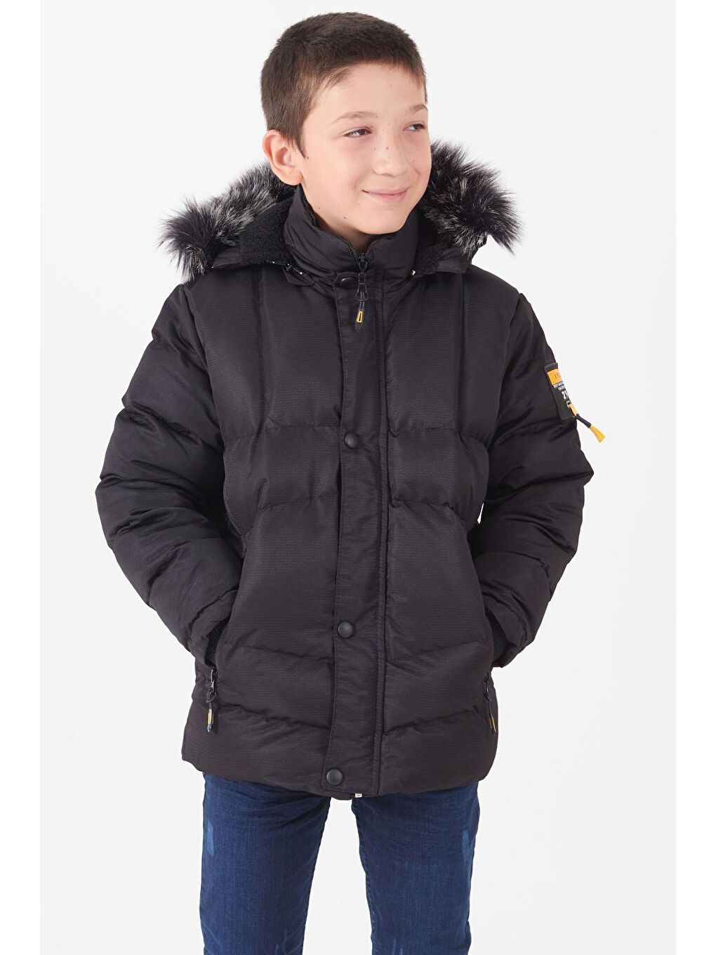 Siyah Erkek Çocuk Mont Omuz Logo Detaylı Kapüşonlu Şişme Mont 14537-2