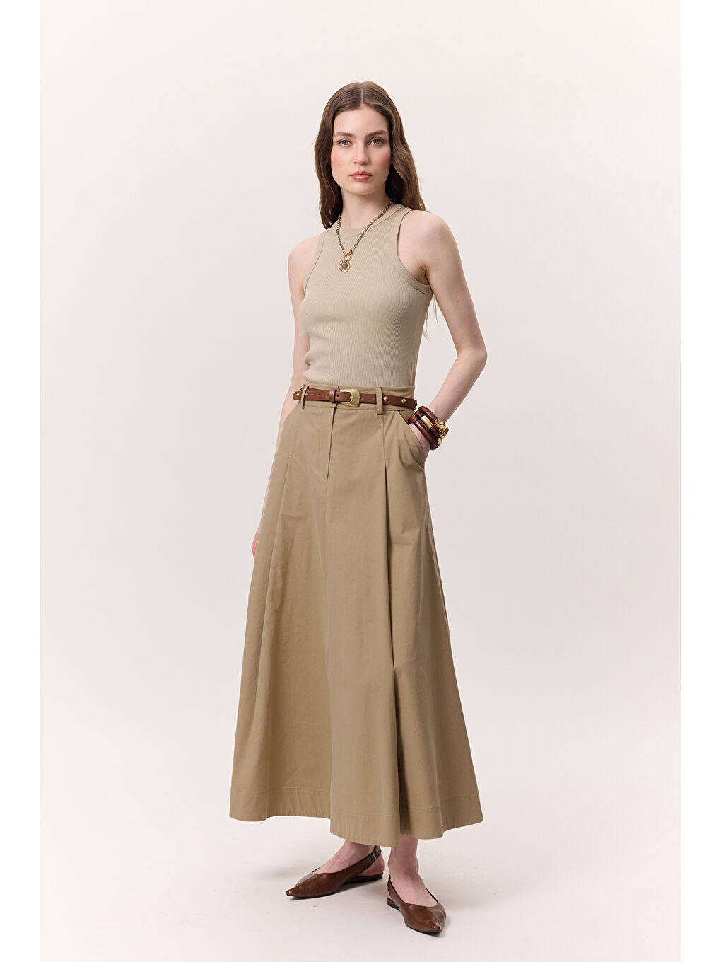 Bej Cep Detaylı Geniş Etek Kum-5