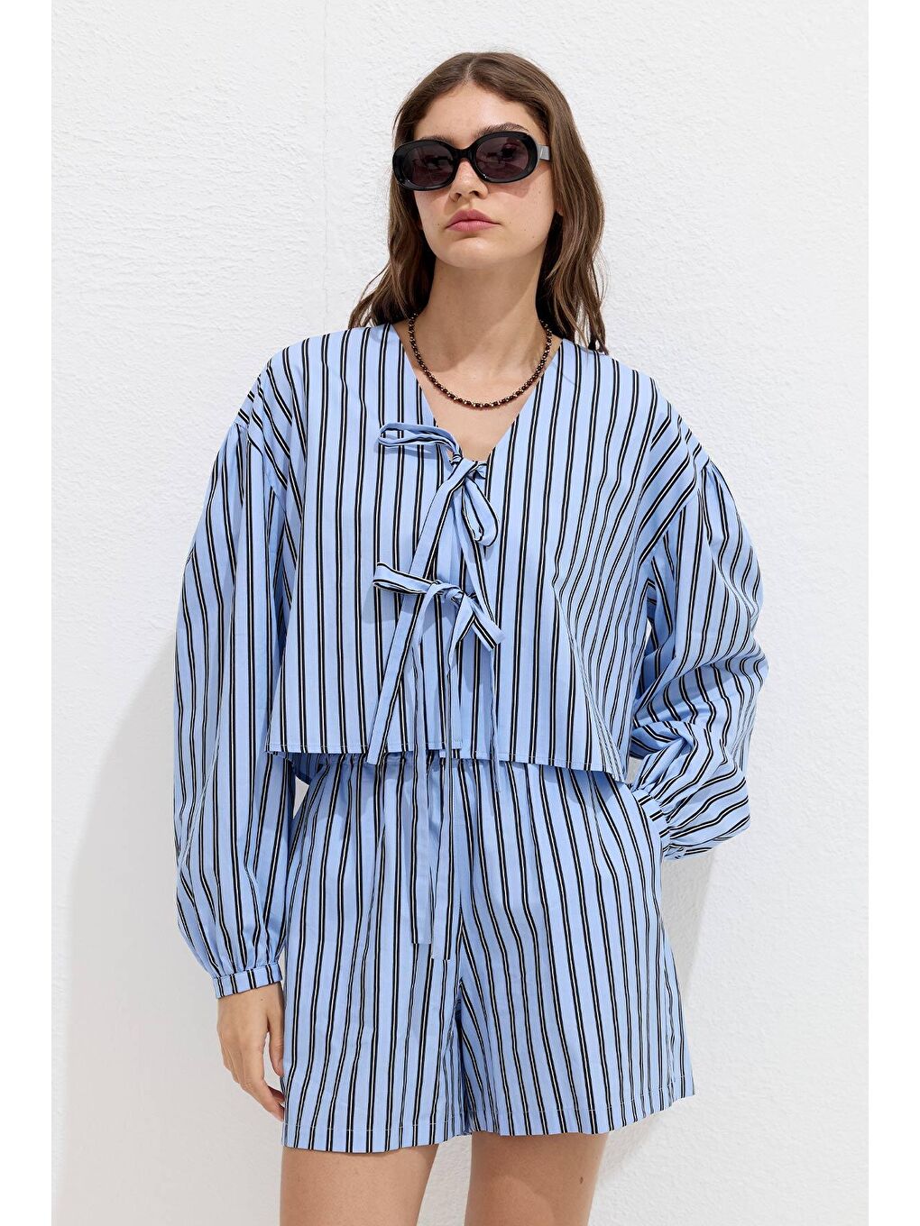 Çizgili Bağcıklı Bluz Mavi-1